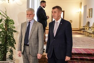 „Ať si világoš od Trumpa vyžerou sami.“ Politici t...